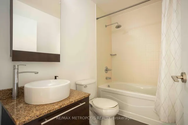 Additional image 12 of 500 Sherbourne St Unit 1704