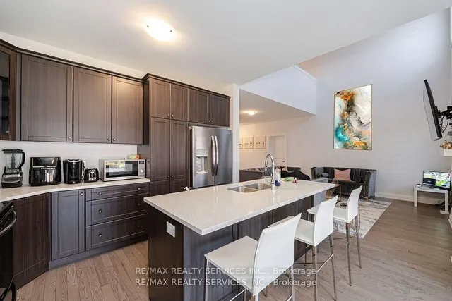 Additional image 13 of 63 Jazzberry Rd