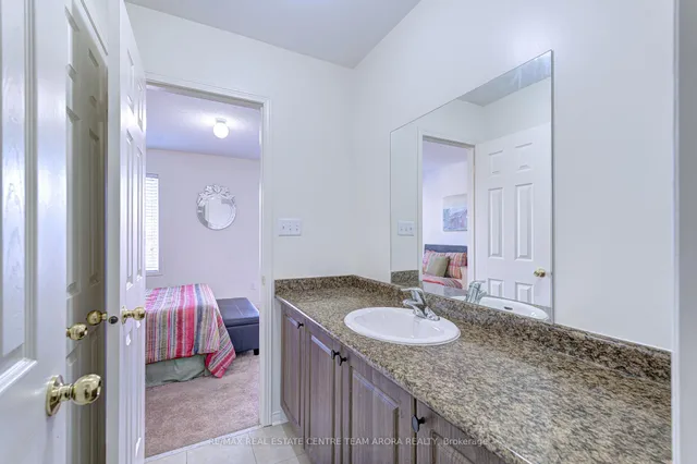 Additional image 33 of 24 Cookview Dr