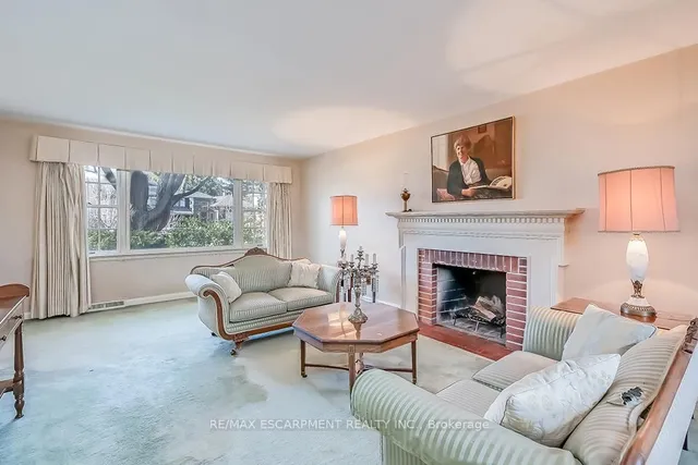 Additional image 9 of 359 Rosslyn Dr