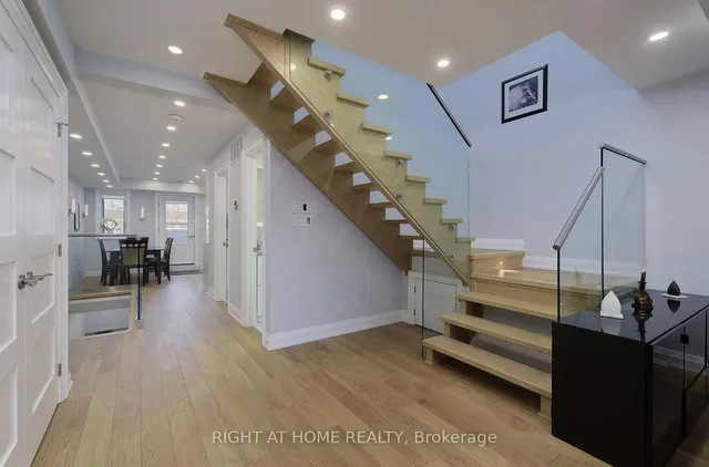 Additional image 9 of 2981A Bloor St