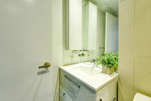 Additional image 19 of 15 Grenville St Unit 2405