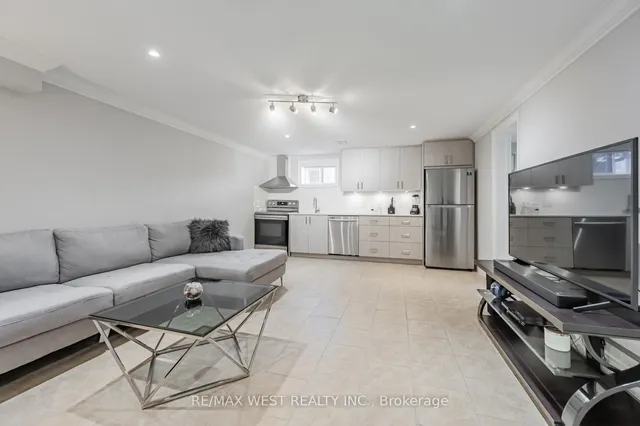 Additional image 9 of 20 Wall Ave