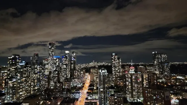 Additional image 38 of 85 wood St Unit PH08