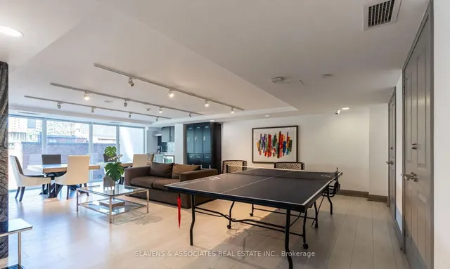 Additional image 34 of 400 Adelaide St Unit PH1