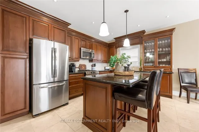 Additional image 6 of 1705 Upper Wellington St