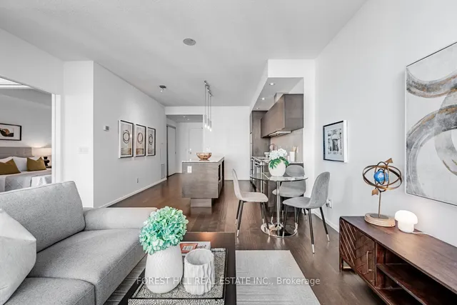 Additional image 11 of 8 Charlotte St Unit 905