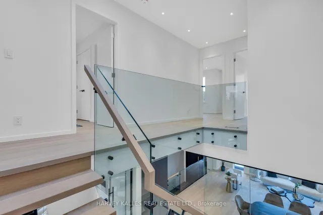 Additional image 23 of 187 Roe Ave