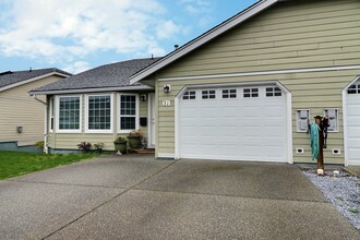 Additional image 4 of 815 Dunsmuir Cres