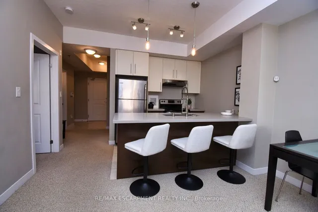 Additional image 19 of 90 Charlton Ave Unit 210