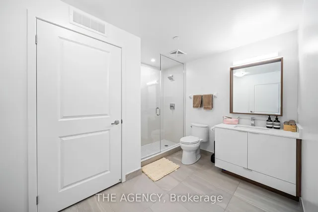 Additional image 16 of 543 Richmond St Unit 522