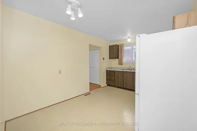 Additional image 11 of 579 Galway Dr