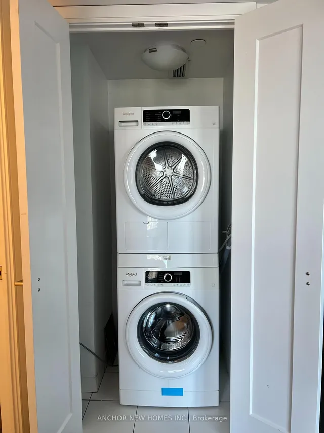 Additional image 23 of 275 Village Green Sq Unit 2820