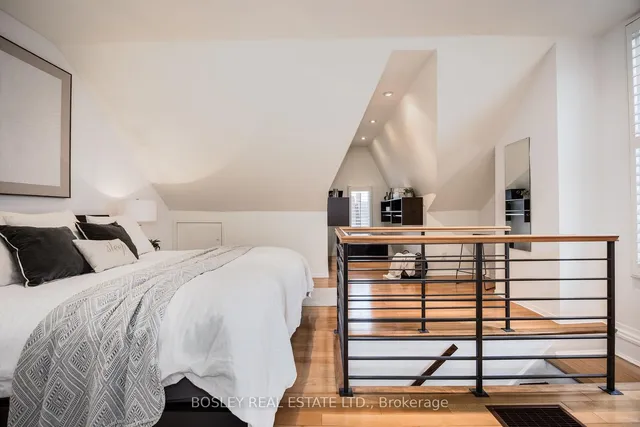 Additional image 33 of 32 Melville Ave