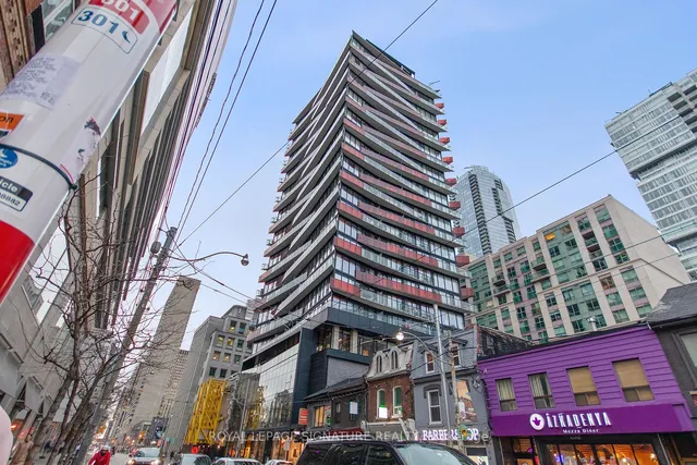215 Queen St Unit 711