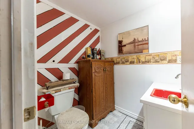 Additional image 22 of 69 CRANBROOK Dr