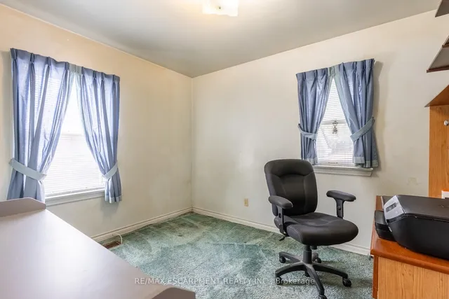 Additional image 18 of 279 Parkside Dr