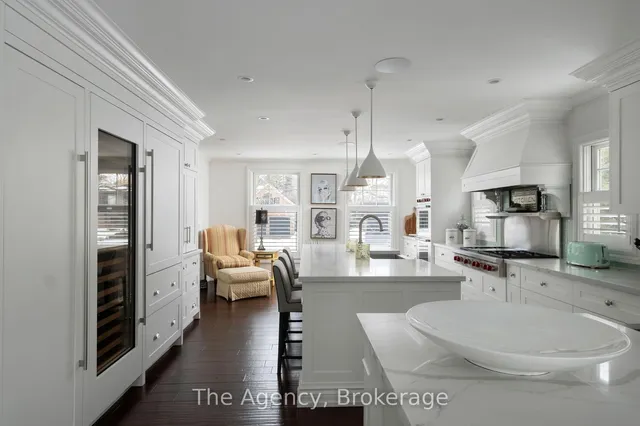 Additional image 13 of 347 EAST HART Cres