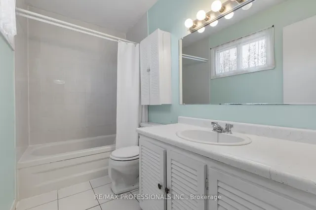 Additional image 18 of 41 Carberry Cres