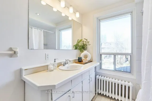 Additional image 22 of 47 Fulton Ave