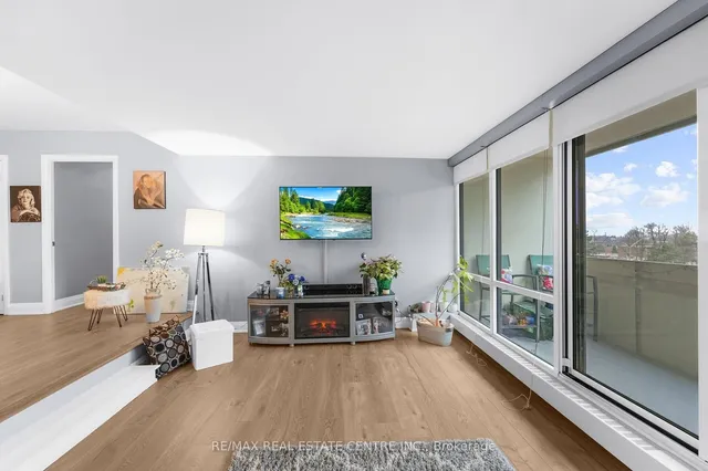 Additional image 5 of 455 Sentinel Rd Unit 404