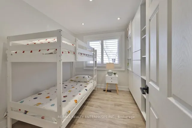 Additional image 20 of 1214 Nottingham Ave