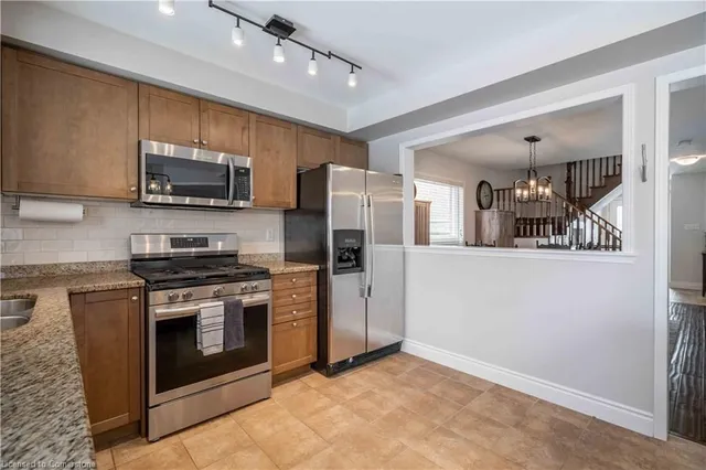 Additional image 11 of 212 Bradley Ave