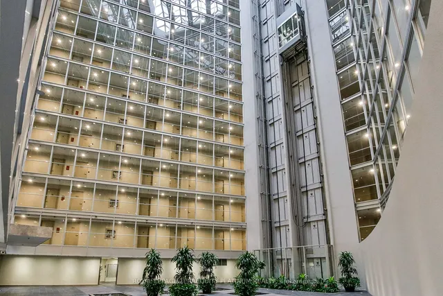 Additional image 33 of 650 Queens Quay Unit 1123