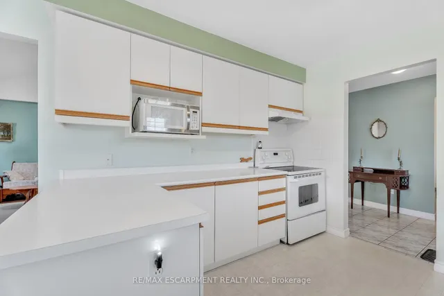 Additional image 16 of 810 Golf Links Rd Unit 32