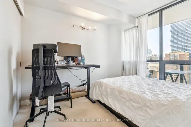 Additional image 21 of 110 Charles St Unit 2006