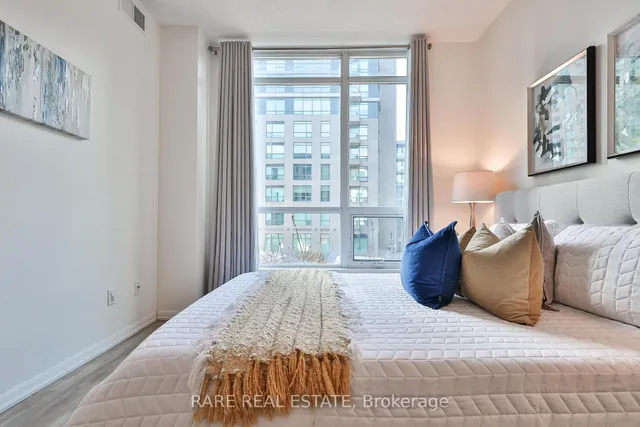 Additional image 24 of 231 Fort York Blvd Unit 233