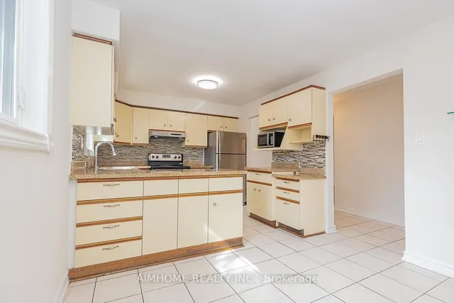 Additional image 11 of 326 Mckee Ave