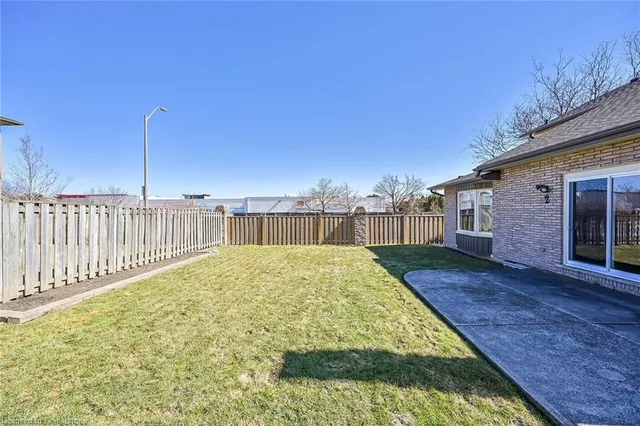 Additional image 47 of 2 Sparrow Crt