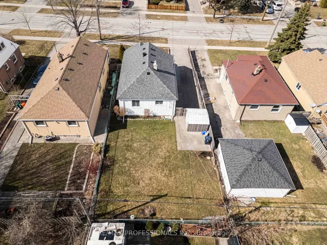 Additional image 24 of 9 Densmore Ave