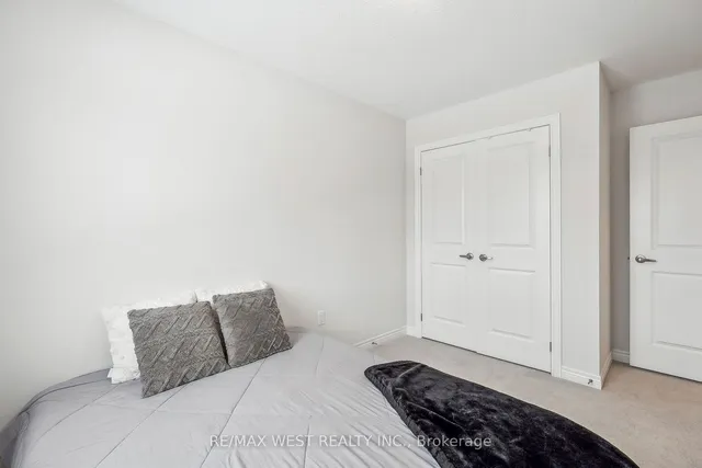 Additional image 20 of 89 Pinot Cres