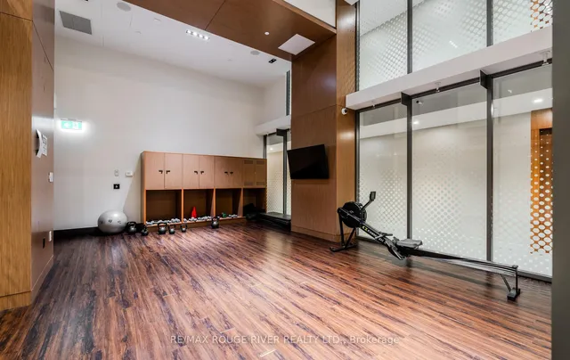 Additional image 26 of 15 Queens Quay Unit 921