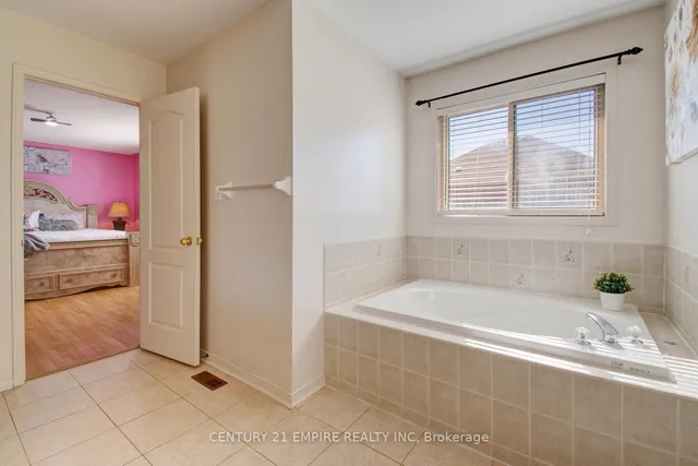 Additional image 25 of 46 Brentcliff Dr