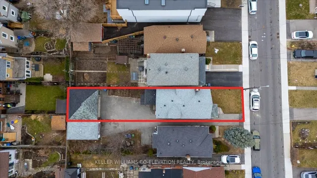 Additional image 27 of 39 Lanark Ave