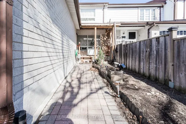 Additional image 3 of 50 Parsell Sq
