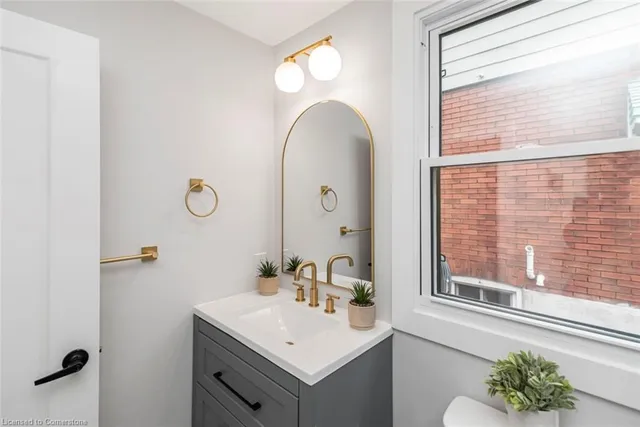 Additional image 21 of 42 Cameron Ave