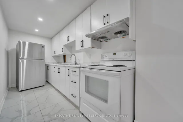 Additional image 38 of 168 Thornbush Blvd