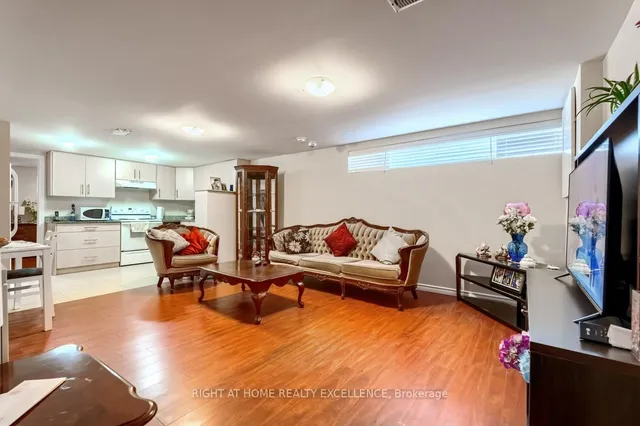 Additional image 24 of 24 Flowertown Ave