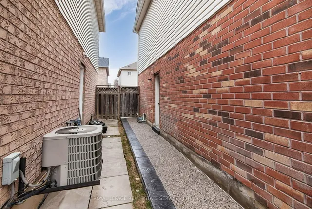 Additional image 34 of 15 Ridgemore Cres