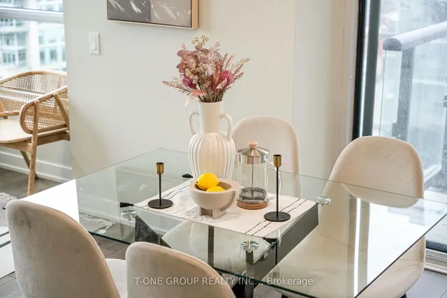 Additional image 3 of 108 Peter St Unit 1325