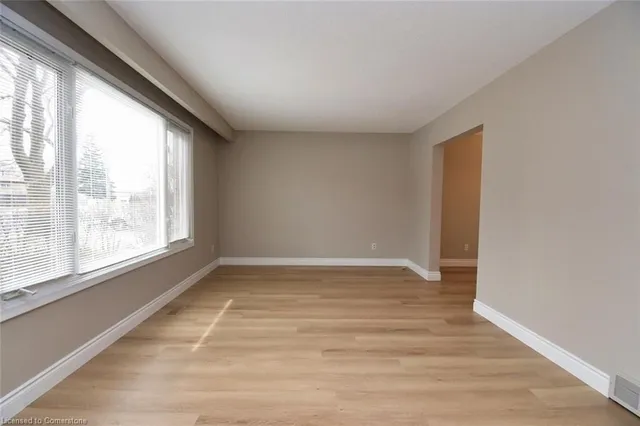 Additional image 8 of 127 Britten Close
