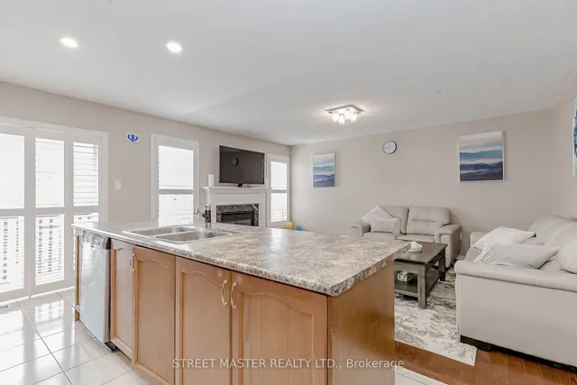 Additional image 17 of 72 Newington Cres