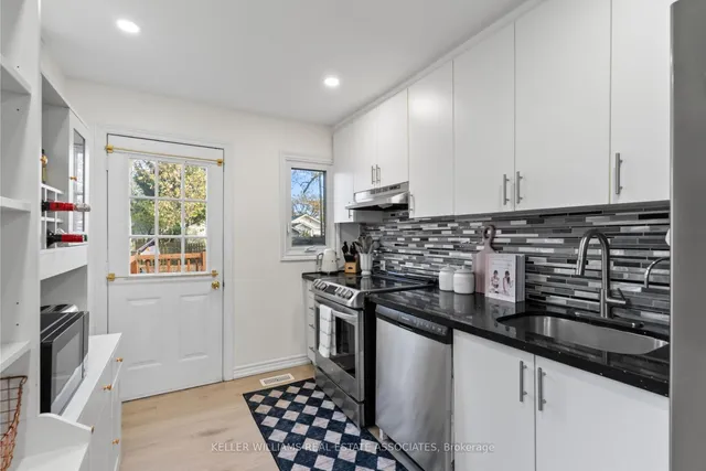 Additional image 13 of 404 Tragina Ave