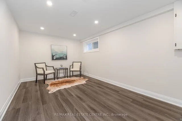 Additional image 40 of 103 HuntingDale Blvd