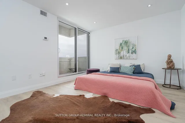 Additional image 23 of 150 Neptune Dr Unit PH05