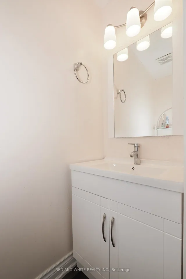 Additional image 14 of 25 Upper Canada Dr Unit 34